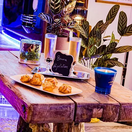 Le Neflier - Balneo - Romantique Pour 2 Guest house Dijon