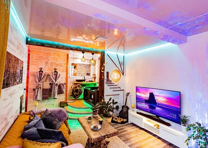 게스트하우스 Le Neflier - Balneo - Romantique Pour 2 4*